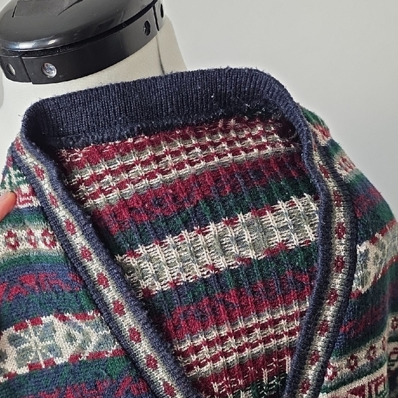 Vintage Knit Nordic Vest β No Tag (Estimated Size: Medium) - Picture 6 of 7